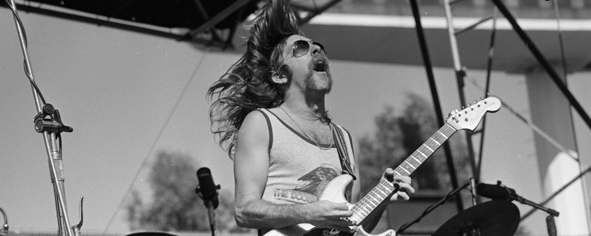 On This Day in 1975, the Doobie Brothers Hit No. 1 for the First Time With a Song Later Covered by Garth Brooks