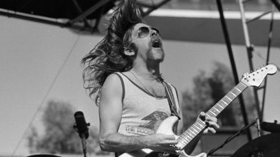 On This Day in 1975, the Doobie Brothers Hit No. 1 for the First Time With a Song Later Covered by Garth Brooks