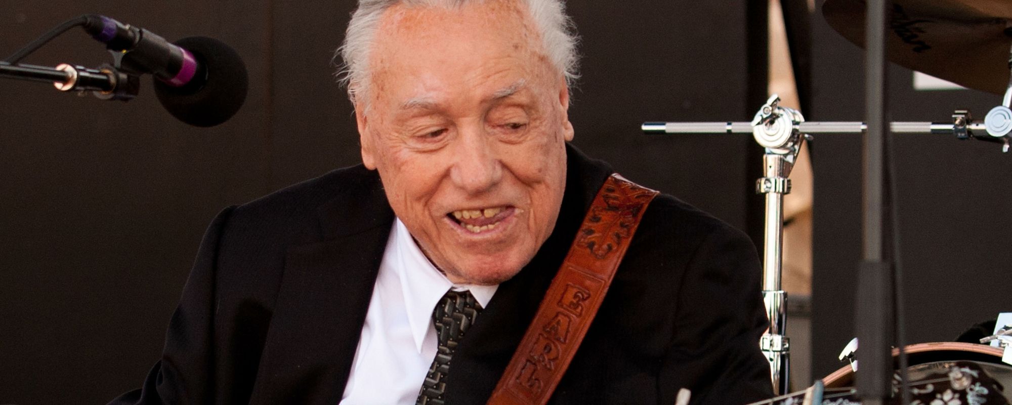 On This Day in 2012, We Said Goodbye to the Legendary Banjo Player Who Helped Define Modern Country Music