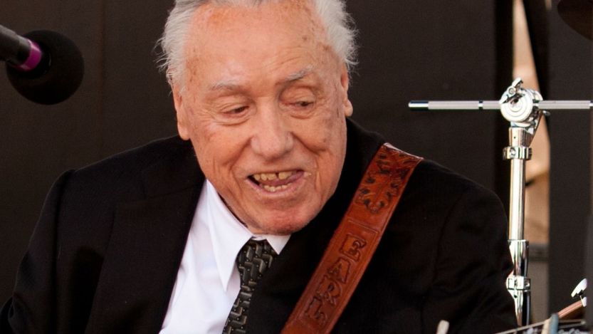 On This Day in 2012, We Said Goodbye to the Legendary Banjo Player Who Helped Define Modern Country Music