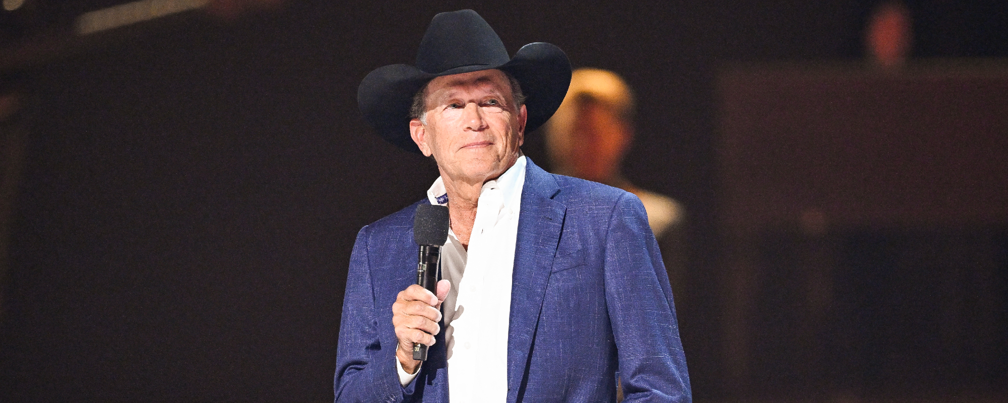 Watch George Strait Deliver One of His Most Beloved Ballads, Proving This 1992 Classic Is “Still One of the Greatest Love Songs Ever Written” - American Songwriter