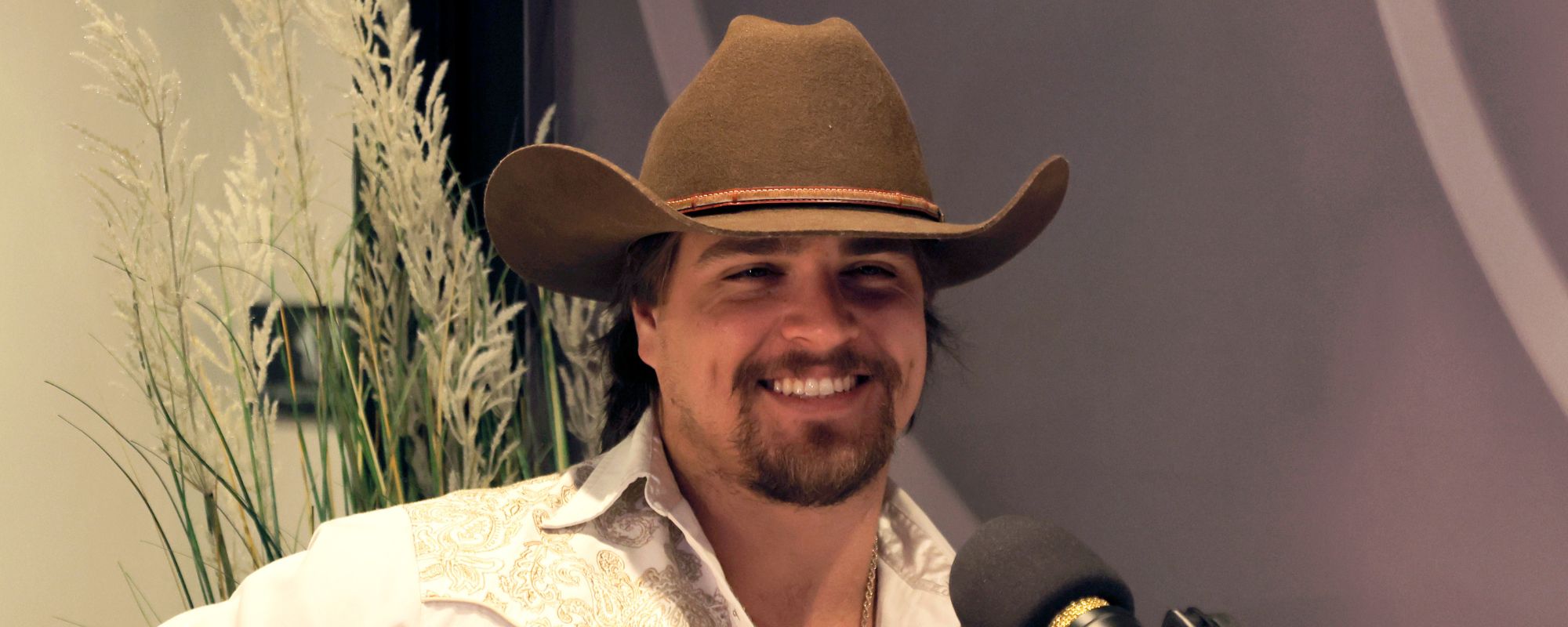 Gavin Adcock Shouts Out Country Music Superstar for Early Career Support: “Hell of a Guy”