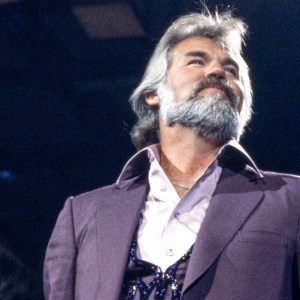 NASHVILLE - MARCH 1: Portrait of Kenny Rogers for the CBS television special 'The Kenny Rogers Special,' Nashville, Tennessee, March 1979. (Photo by CBS via Getty Images)