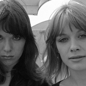 Heart, (L-R) Singer Ann Wilson and Musician Nancy Wilson pose on Hollywood, CA rooftop, September 1976 (Photo by Mark Sullivan/Getty Images)
