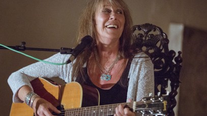 LONDON, ENGLAND - OCTOBER 08: Vashti Bunyan performs on stage at St Pancras Old Church on October 8, 2014 in London, United Kingdom. (Photo by Rob Ball/Redferns via Getty Images)