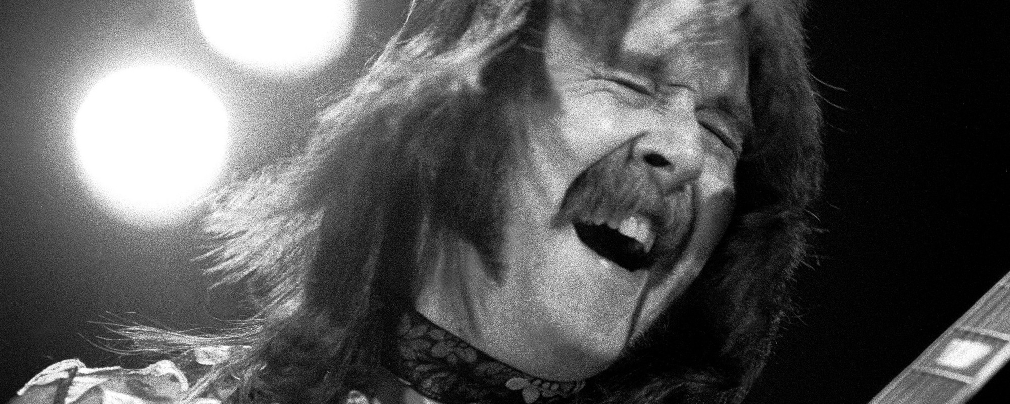 On This Day in 2005, We Lost the “Slide King of Rock and Roll” and Guitarist Behind One of the Most Iconic Blues Rock Songs of the 70s