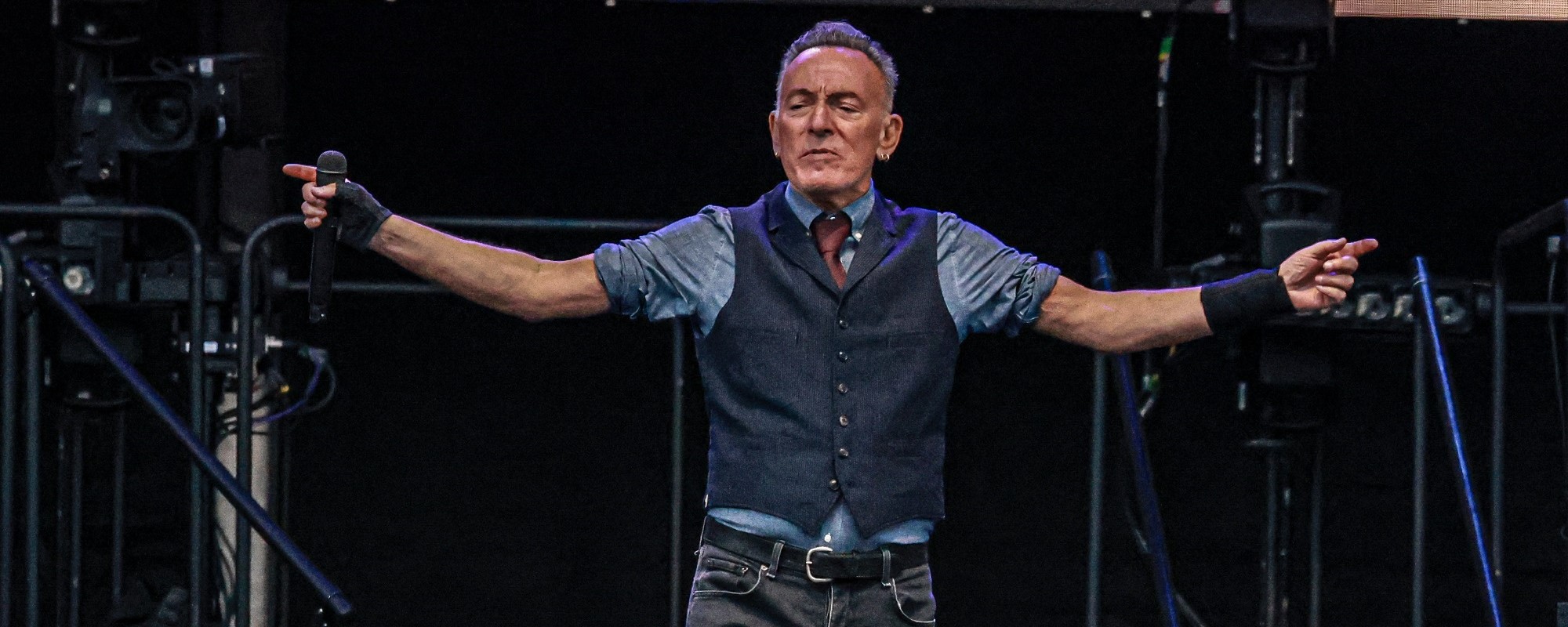 Bruce Springsteen About to Release a Cover of The Pogues’ “A Rainy Night In Soho” in Tribute to the Late Shane MacGowan