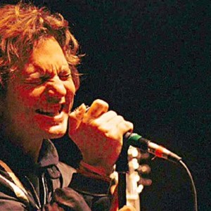 Pearl Jam’s Eddie Vedder Recalls Hanging Backstage with The Rolling Stones and an Awkward Guest Performance with the Band in 1997