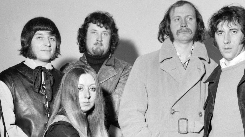 Founding Pentangle Drummer Terry Cox, Who Also Recorded with David Bowie, Elton John, & Many Others, Dead at 89