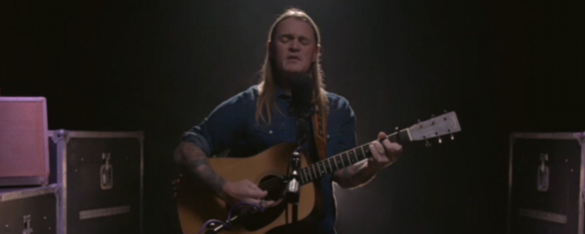 Country Singer Updates Fans Following Devastating Accident That Left Him With a Broken Neck and Back