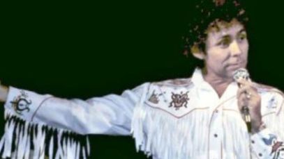 On This Day in 2020, We Lost the Hank Williams Doppelganger Who Gave Us One of the Best Country Music Duets of All Time