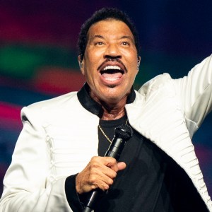 Lionel Richie Shares Simple Rule for Anyone Seeking Fame