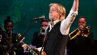 Watch Paul McCartney Lead Crowd in "Hey Jude" in Los Angeles