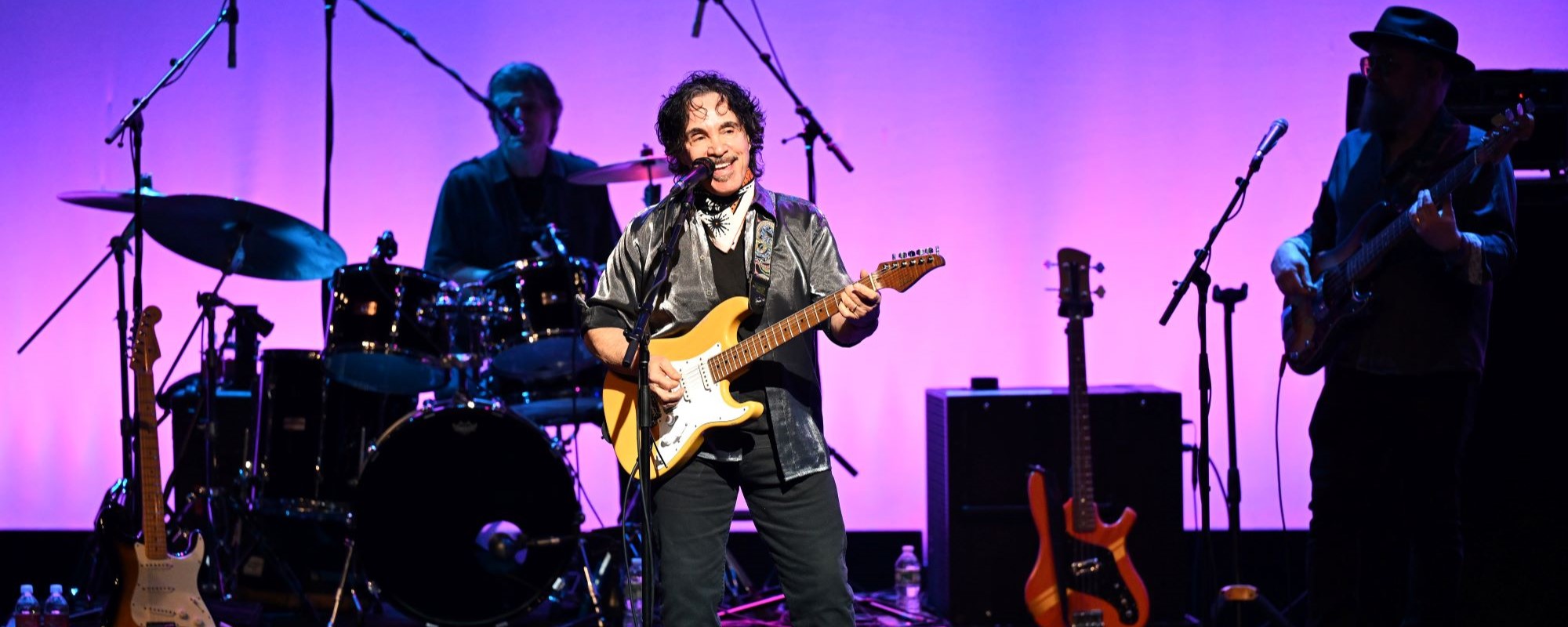 Concert Review: John Oates Plays Reimagined Hall & Oates Classics, Cool Covers, and New Solo Gems at Intimate Connecticut Show