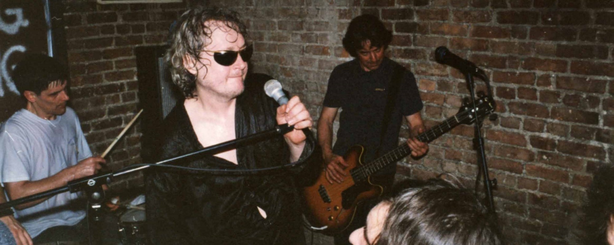 Lyres Frontman Jeff Conolly Reveals Cancer Diagnosis, Launches GoFundMe Campaign With Boston Benefit Concert To Follow