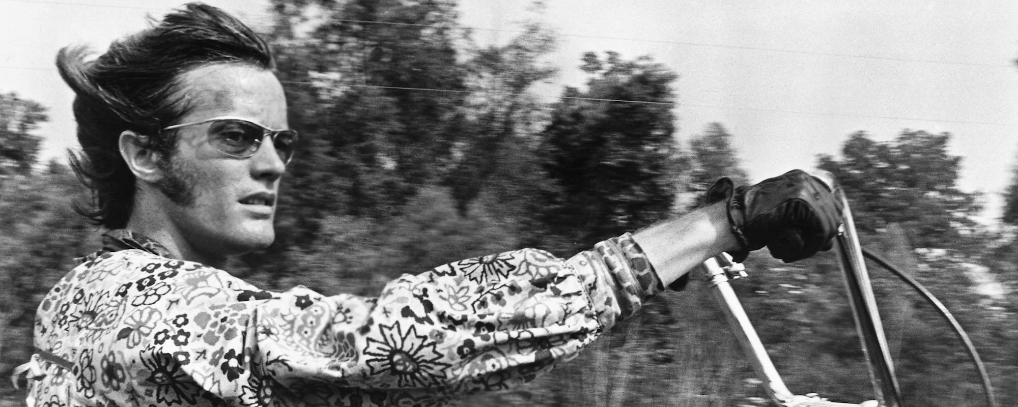 تذكر الألبوم المكون من 16 أغنية الذي سجله بيتر فوندا مع ديفيد كروسبي وروجر ماكجين من فريق بيردس، والذي لم يتم إصداره مطلقًا