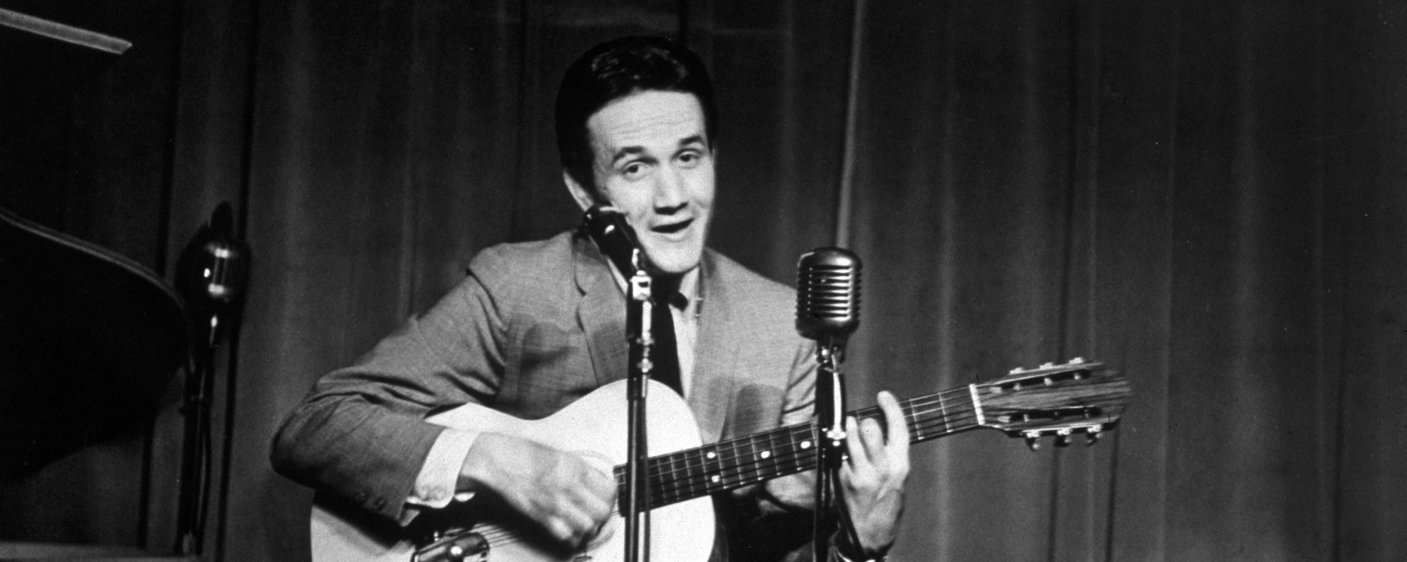 On the Charts 60 Years Ago, Roger Miller Ruled With This Highly-Covered Tale of a Traveling Hobo