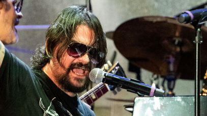 Shooter Jennings Embraces ”Imperfection” in Age of AI