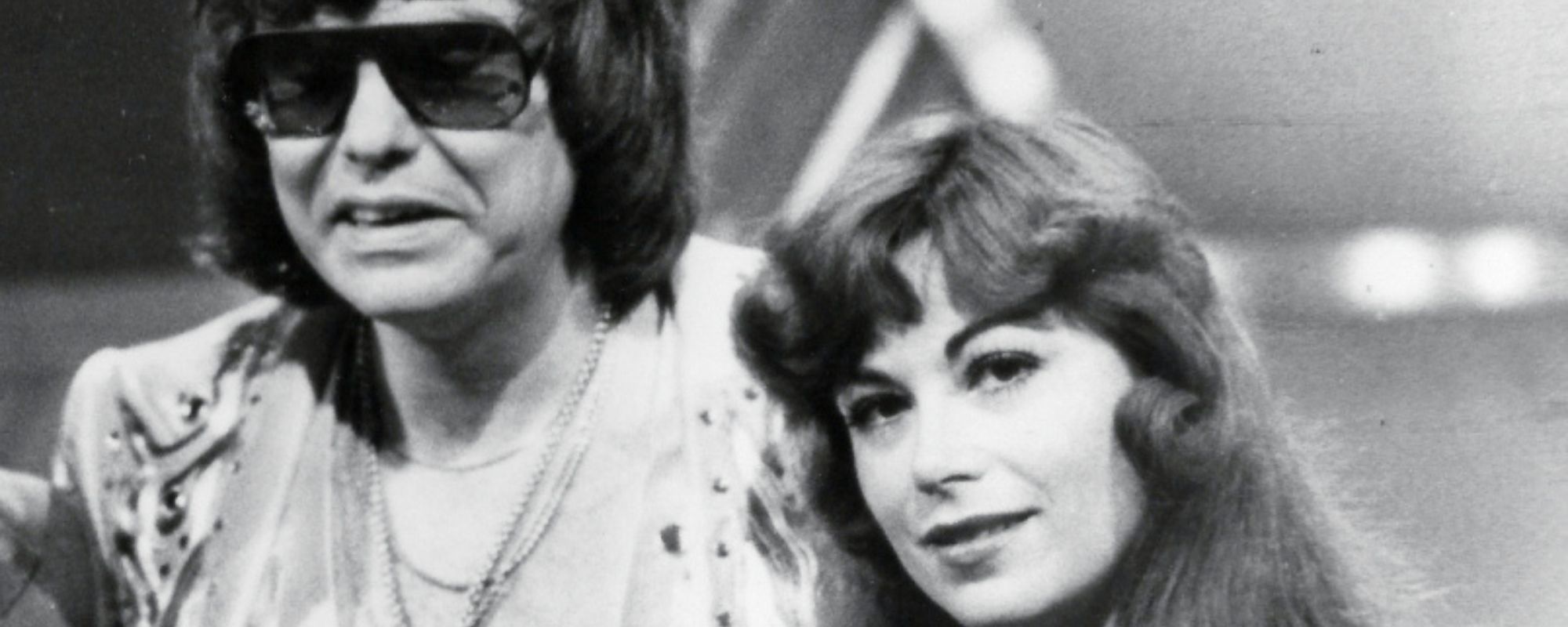 Born on This Day in 1951, the Country Singer Who Beat Dolly Parton to the Charts With a Dolly Parton Song