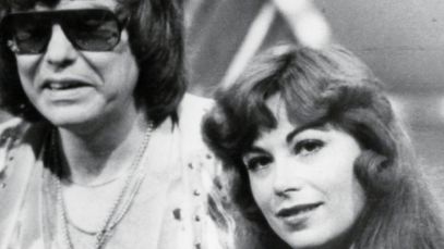 Born on This Day in 1951, the Country Singer Who Beat Dolly Parton to the Charts With a Dolly Parton Song