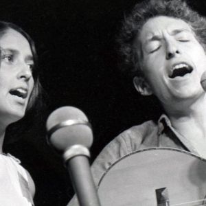 Joan Baez and Bob Dylan performing