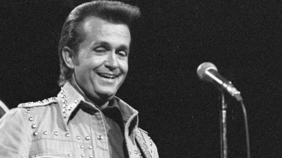 3 Country Hits From 1963 That Are Aging Like Fine Wine