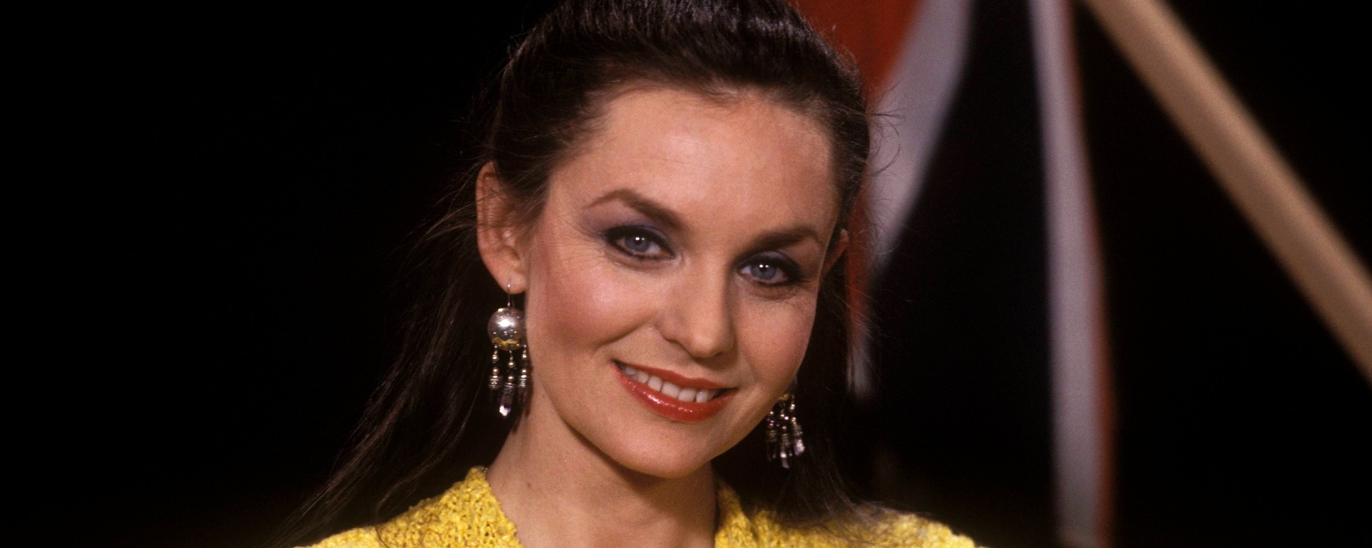 Crystal Gayle Almost Missed Recording the Song That Became Her Biggest Hit