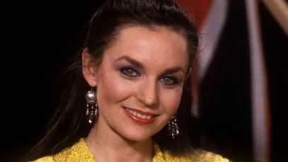 Crystal Gayle Almost Missed Recording the Song That Became Her Biggest Hit
