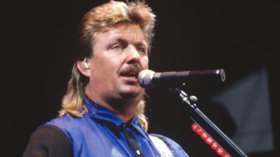 Joe Diffie, who recorded several Dennis Linde songs