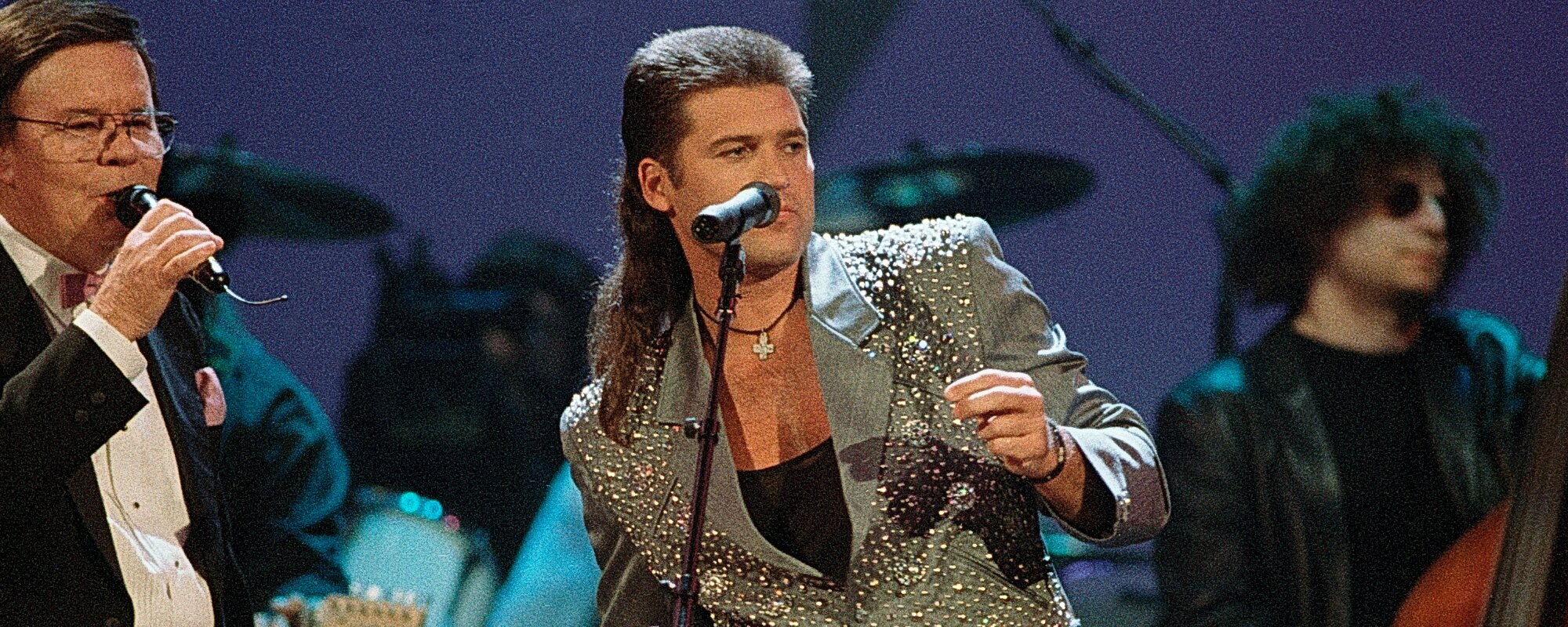 On This Day in 1992, Billy Ray Cyrus Made His Debut With a Single That Became a Cultural Phenomenon