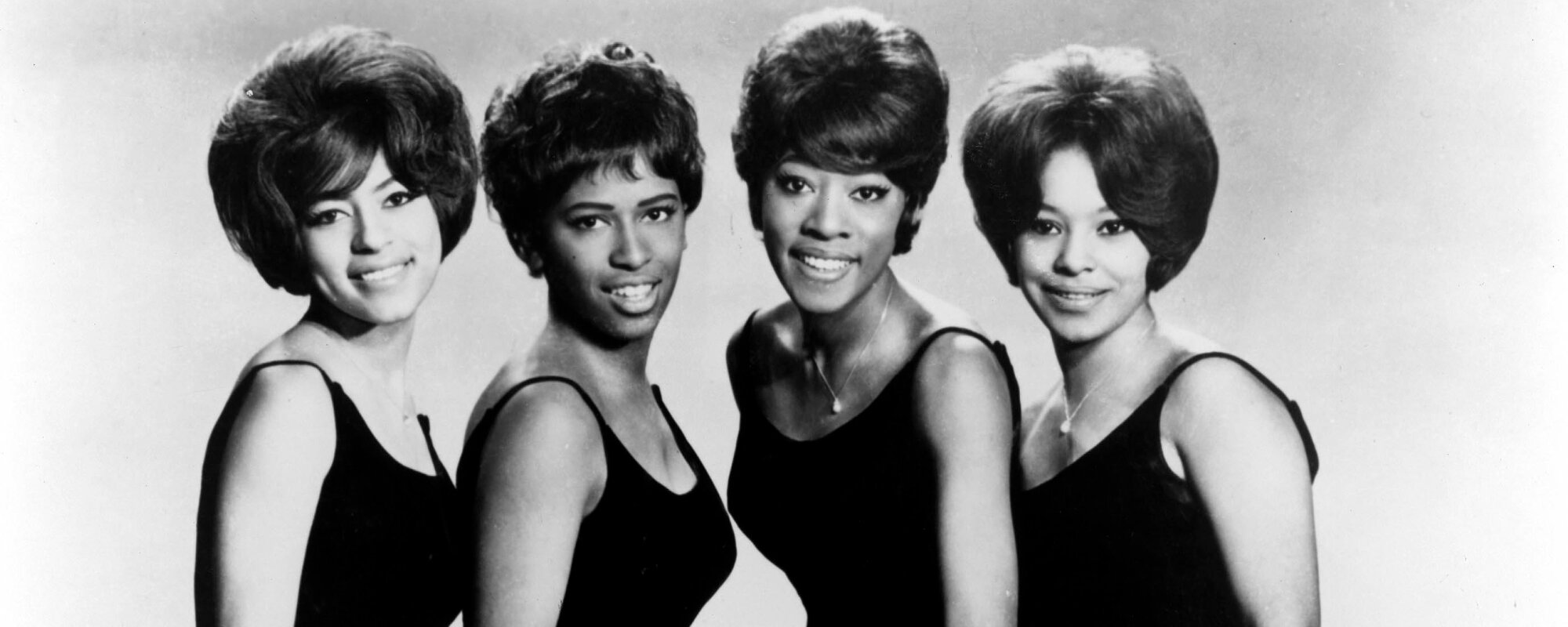 قبل 63 عامًا على المخططات، كان Chiffons في المرتبة الأولى بأغنية من شأنها أن تكون محور دعوى قضائية لفريق البيتلز.