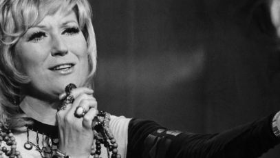 Dusty Springfield performing