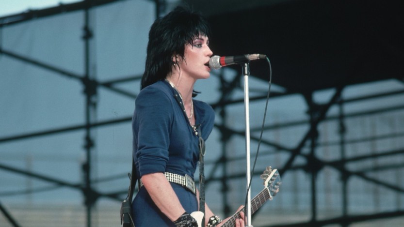 Joan Jett’s Only No. 1 Single Was a ‘Knee-Jerk’ Response to a Rolling Stones Classic
