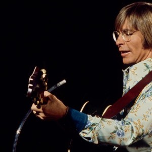 These 3 Songs From 1975 Found a Place on Both the Country and Rock Charts