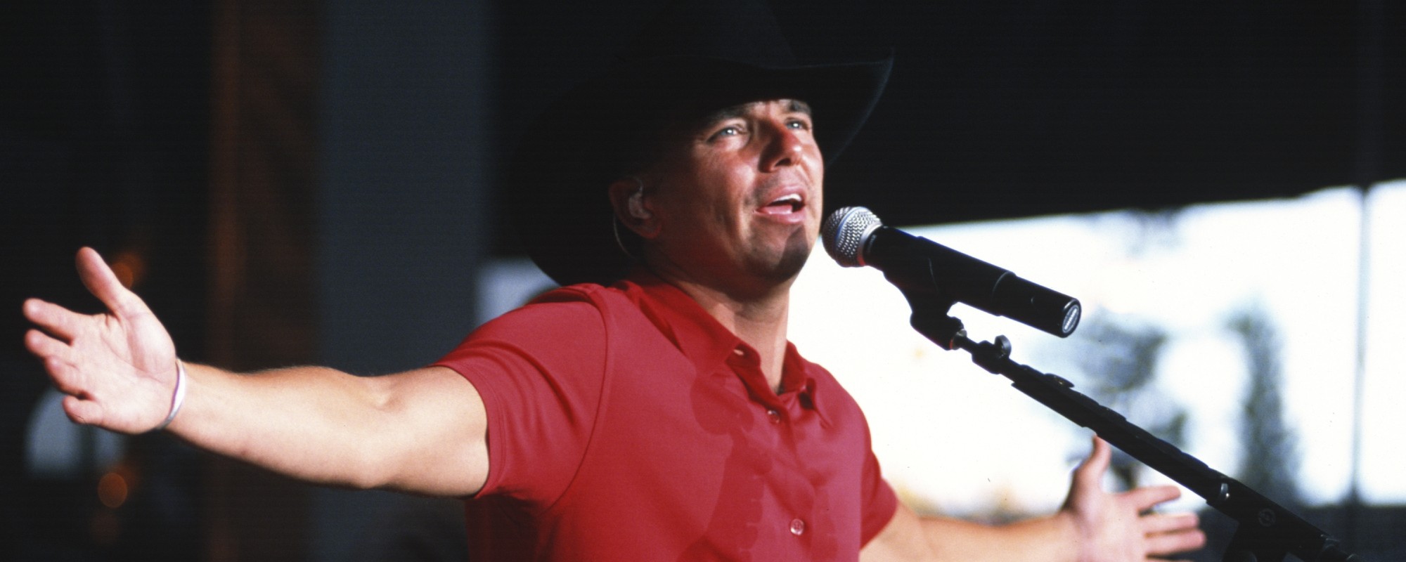 The Happy Songwriting Accident That Led to Kenny Chesney’s First No. 1 Hit