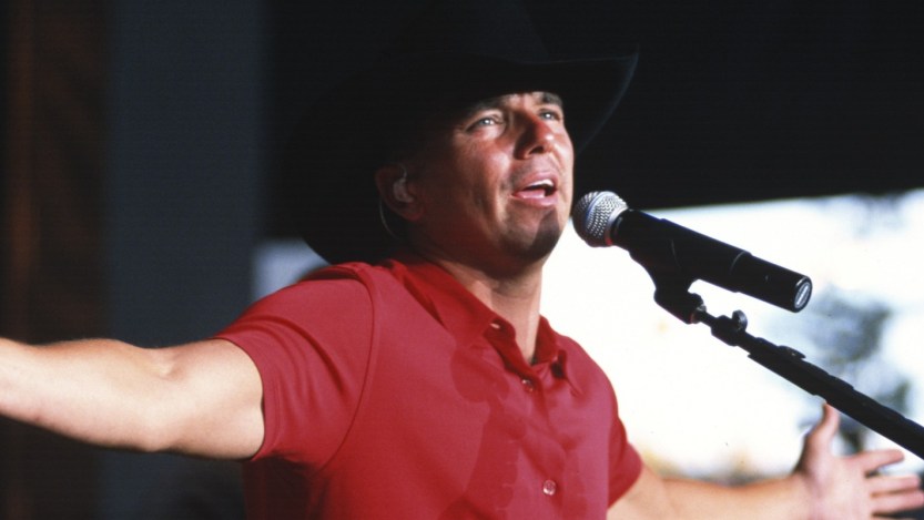 The Happy Songwriting Accident That Led to Kenny Chesney’s First No. 1 Hit