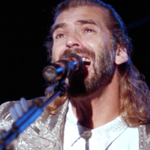 Most People Forget These 3 Kenny Loggins Hits, Which Are All Really Incredible