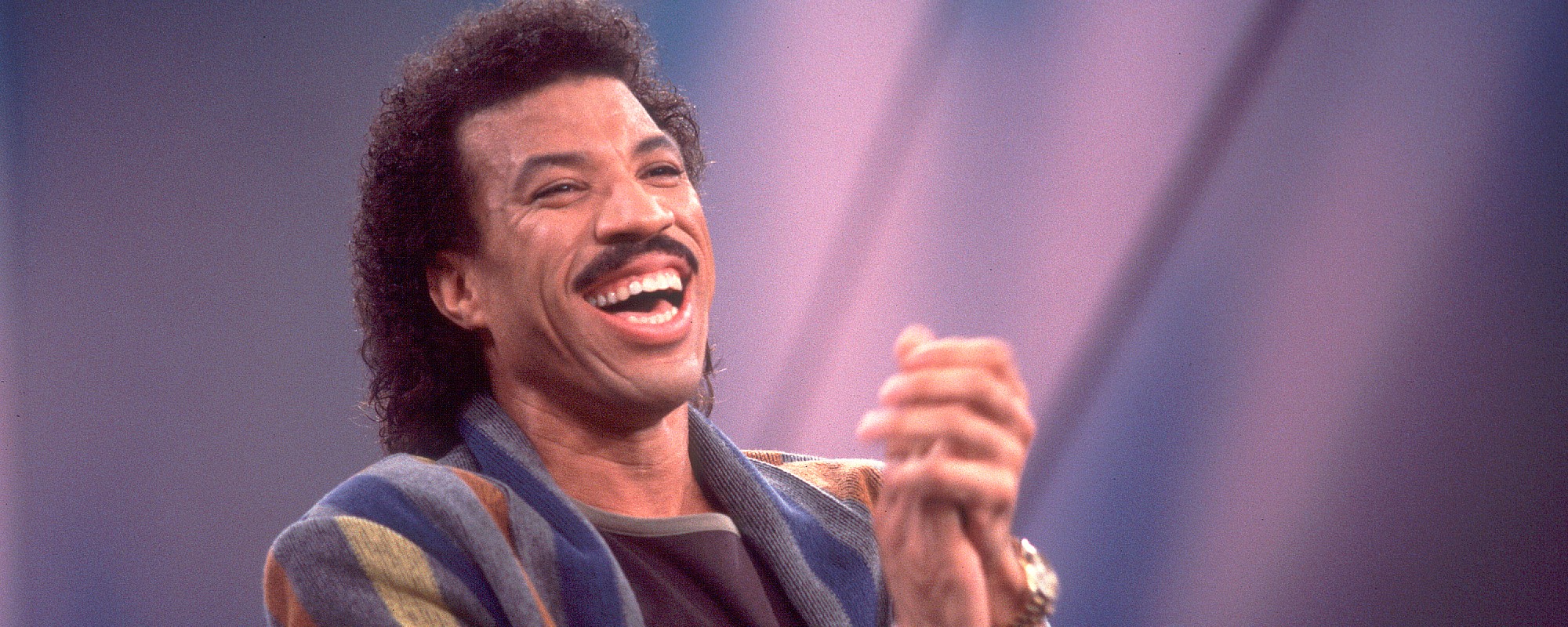 أغاني الروك الكلاسيكية الأربع هذه من عام 1986 لا تعني الكثير، لكنني مازلت أستمع إليها