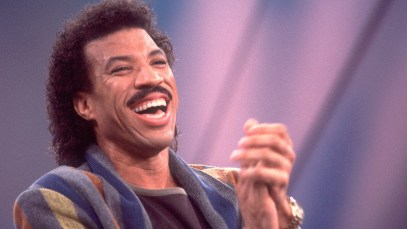 These 4 Classic Rock Songs From 1986 Don’t Make Much Sense, but I Still Keep Listening to Them