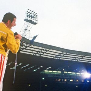 Freddie Mercury of Queen performing