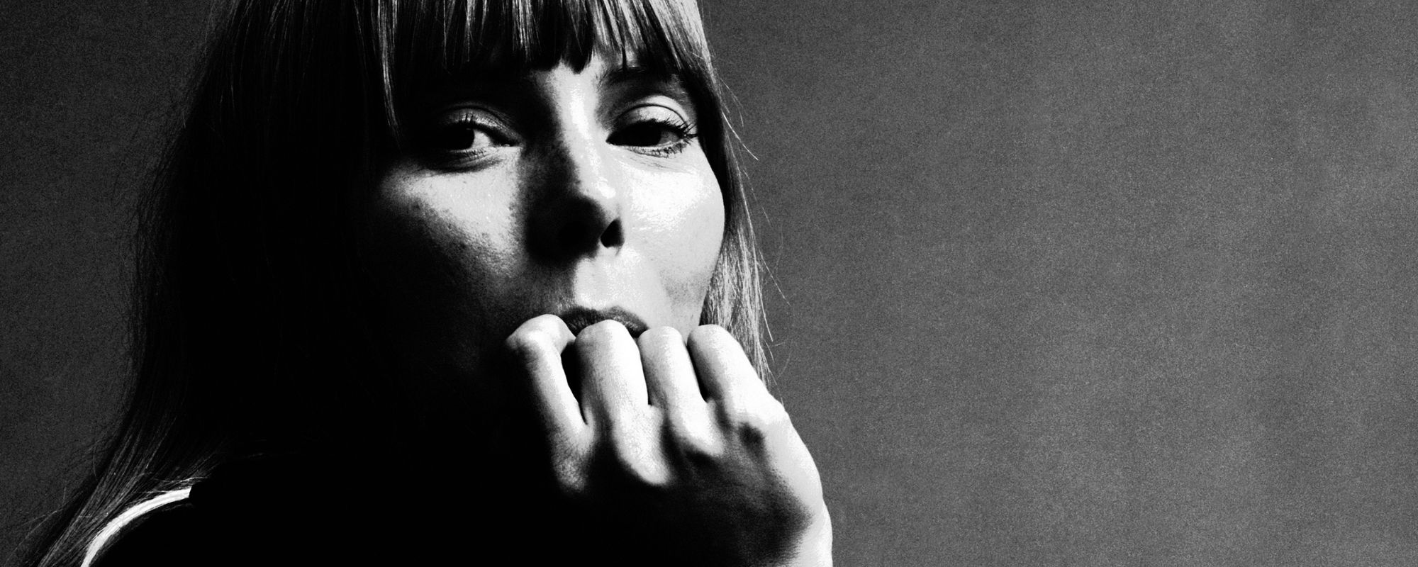 Joni Mitchell’s Two Earliest Musical Influences Spanned From 1930s Orchestral Music to This Famous 1950s Rocker