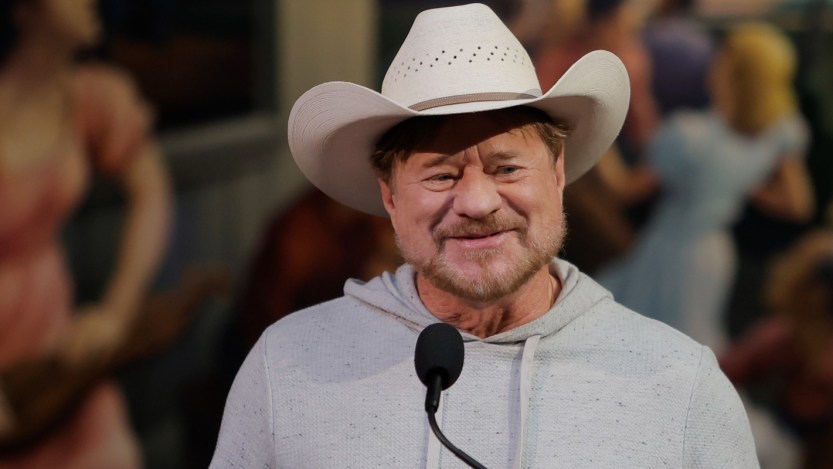 These 4 Paul Overstreet Songs Prove He Already Belongs in the Country Music Hall of Fame