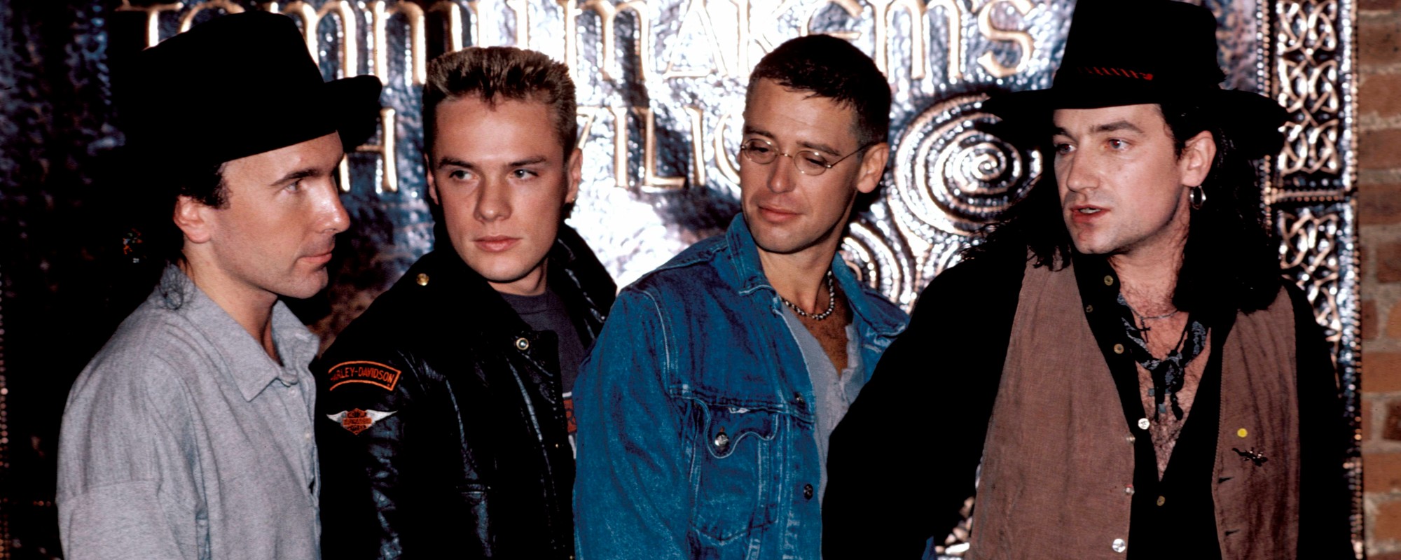 أحب U2 هذه الأغنية في عام 1987، على الرغم من أن بونو يقول أنها لا تزال غير مكتملة