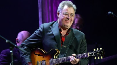 Hardly Anyone Remembers These 3 Vince Gill Collaborations, Even Though They Are Amazing