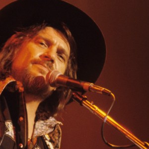 These 4 Waylon Jennings Songs From the 70s Will Always Sound Like Classics