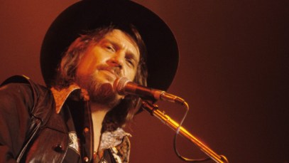 These 4 Waylon Jennings Songs From the 70s Will Always Sound Like Classics