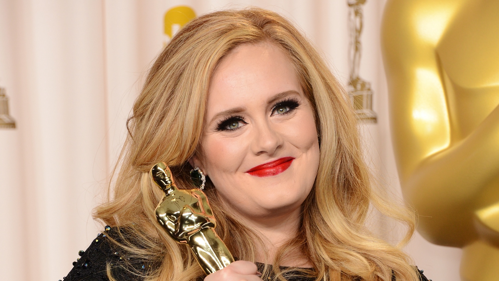 أغنية “007” التي جعلت ممثل جيمس بوند دانييل كريج يبكي