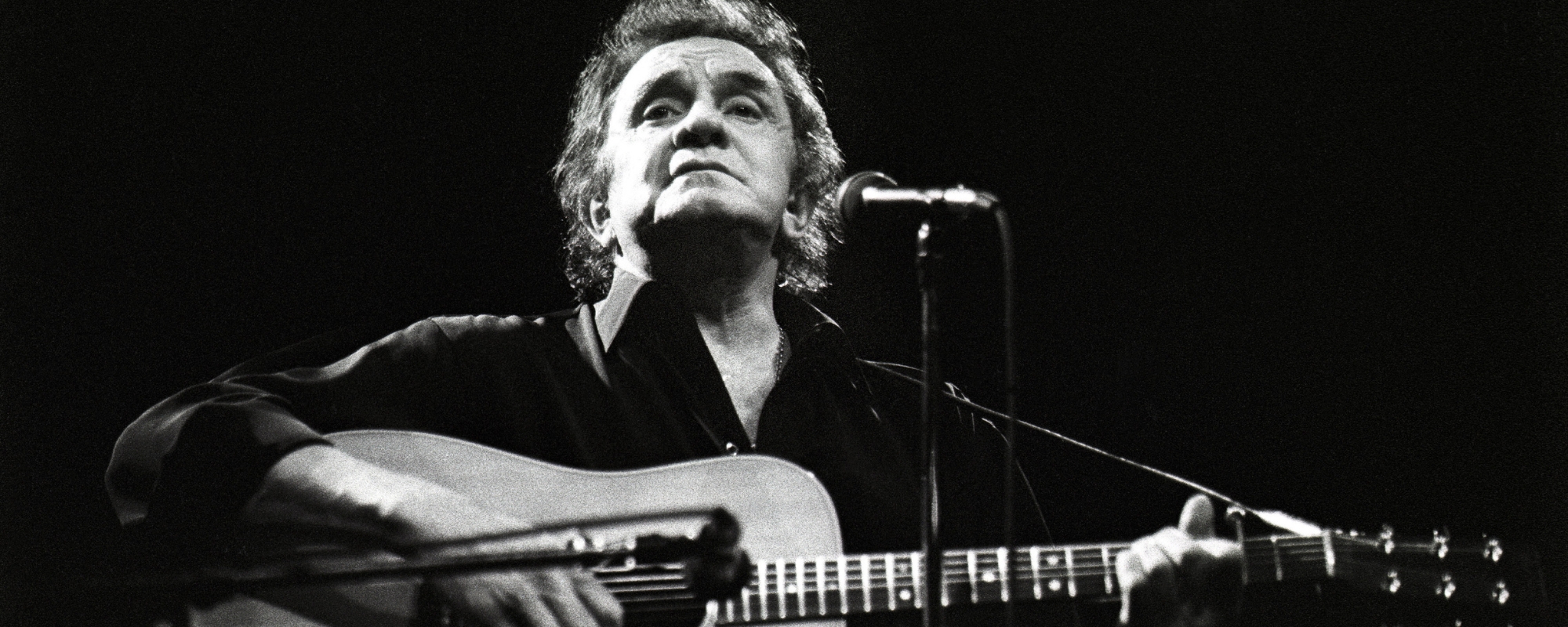 3 أغاني إنجيلية لجوني كاش تثبت حتى الخارجين عن القانون يريدون الخلاص