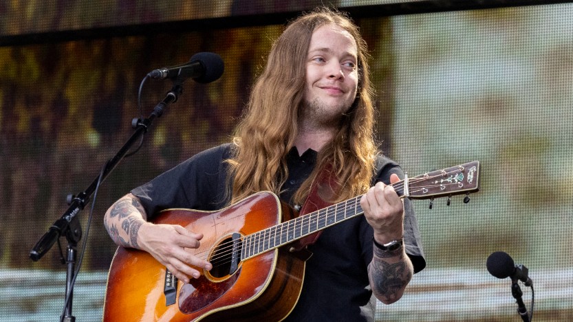 Billy Strings Gives Health Update Following Leg Injury at Charlottesville Performance