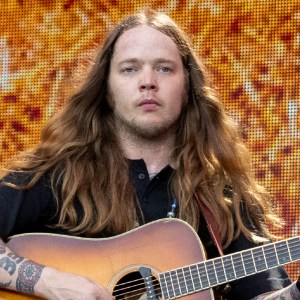 Billy Strings Breaks Leg Moments Before Encore at Charlottesville Concert